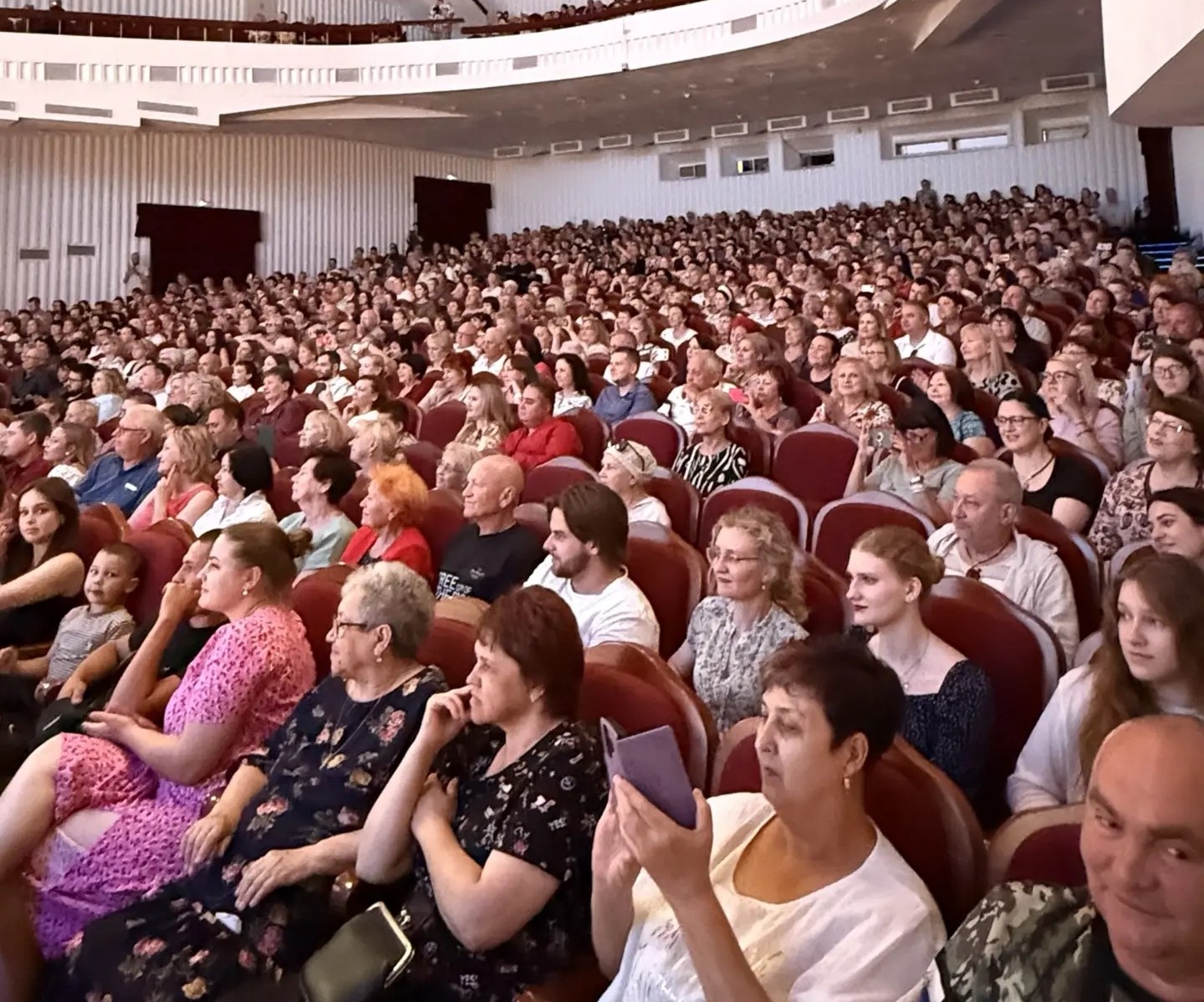 Волгоградскую филармонию поздравляем с 90-летием!